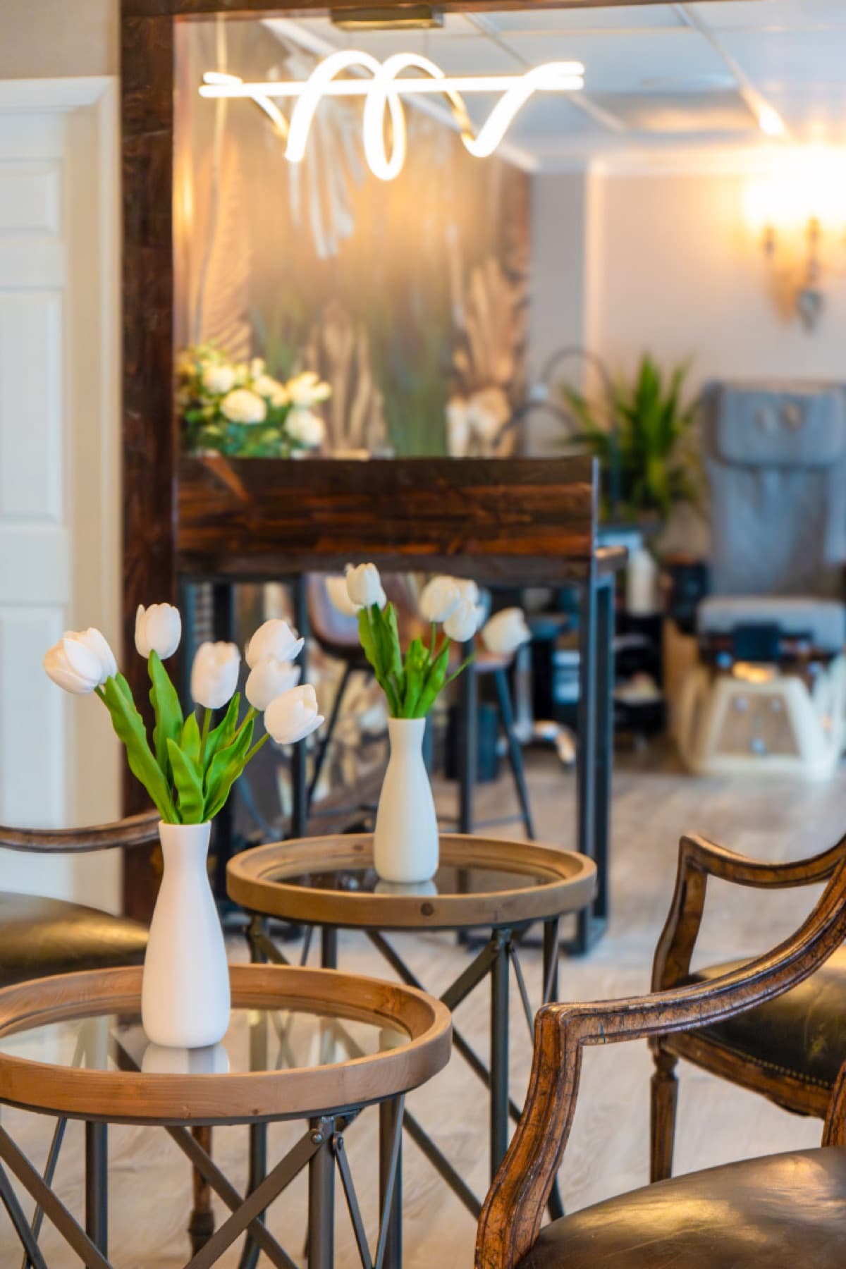 Lounge with fresh tulips at LNO Boutique med spa in Centennial, Denver
